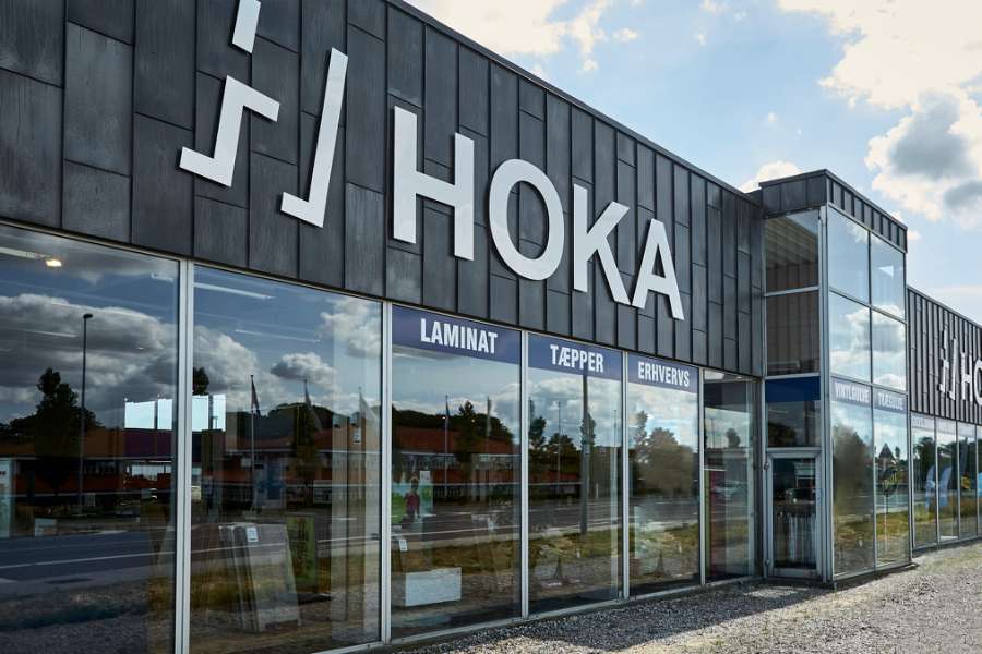 Die Spezialoberfläche verleiht der Sonderkantung ein besonderes Aussehen, Øllegårdsvej 2, DK-8260 Viby J